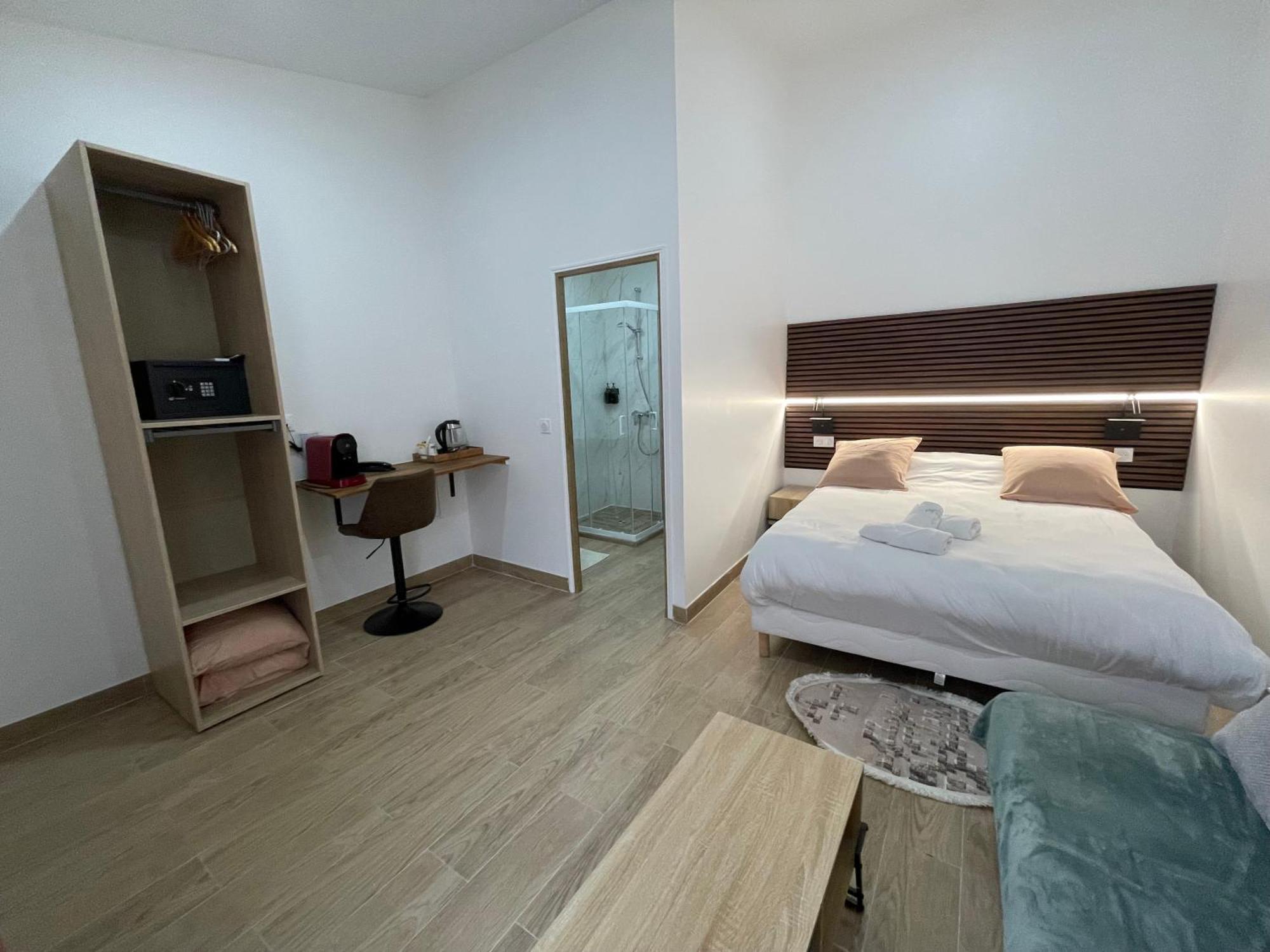 Hotel Du Parc Canal - Stade De France Σαιν-Ντενί Εξωτερικό φωτογραφία